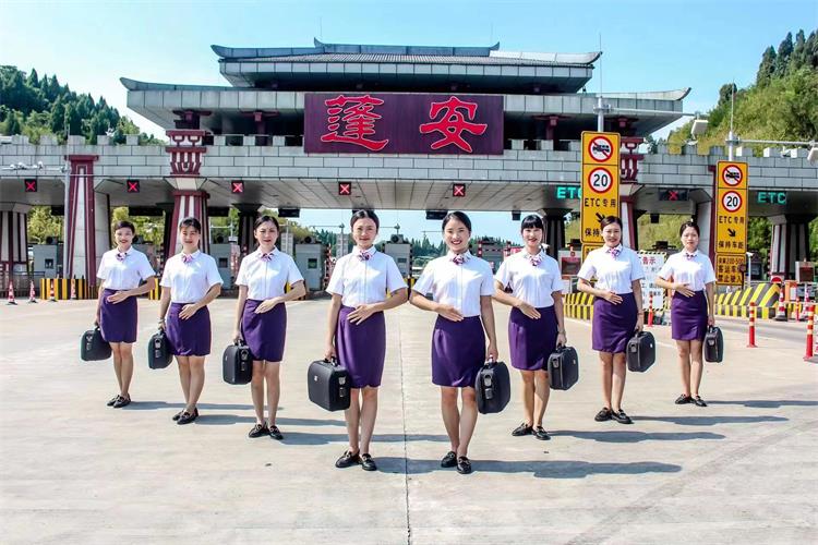 3.南渝綿南公司“芳華服務(wù)班組”（圖3）.jpg